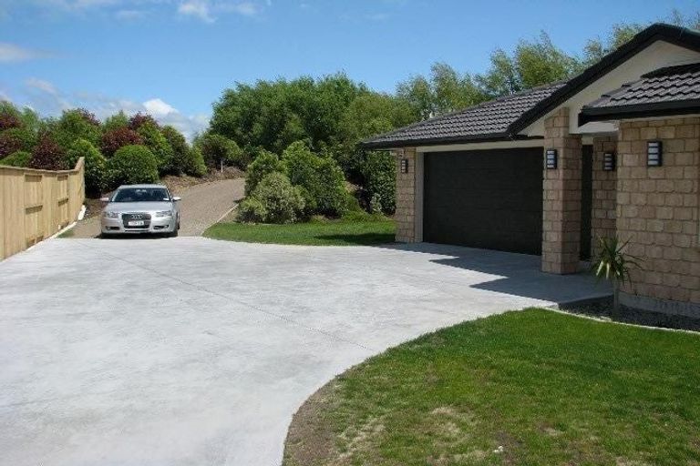 Photo of property in 12 Sophies Way, Papamoa Beach, Papamoa, 3118