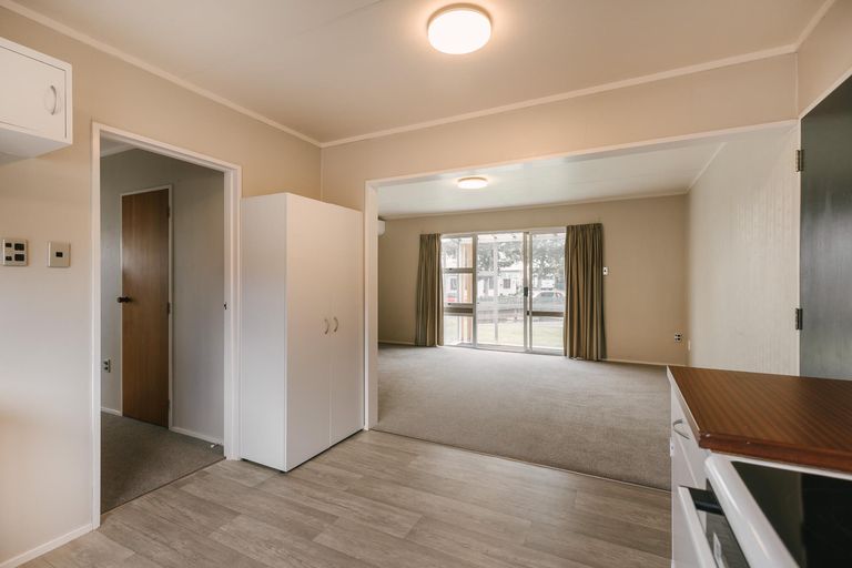 Photo of property in 1/57 Abraham Crescent, Milson, Palmerston North, 4414