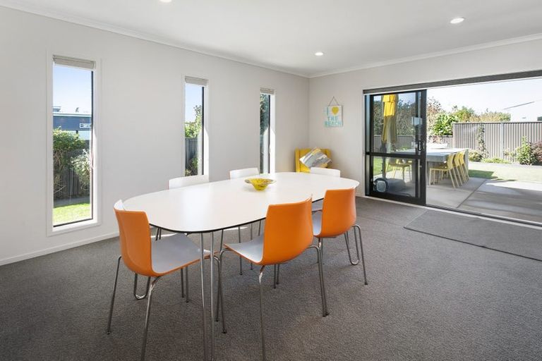 Photo of property in 21 Surfers Avenue, Waihi Beach, 3611