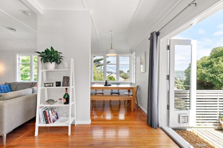 Photo of property in 65 Sidlaw Street, Strathmore Park, Wellington, 6022