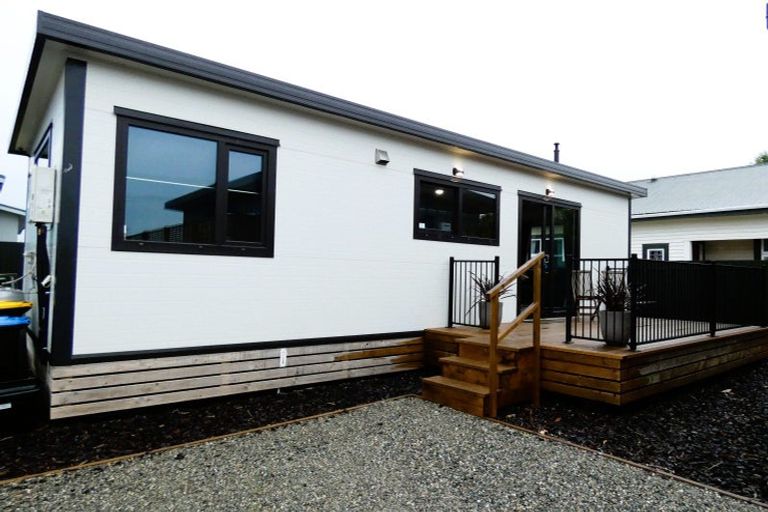 Photo of property in 41 Russell Street, Westport, 7825