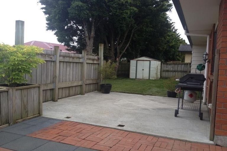 Photo of property in 70 Milson Drive, Papakura, 2110