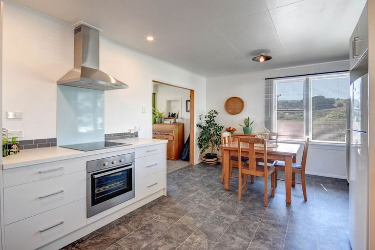 Photo of property in 72 Campbells Road, Pine Hill, Dunedin, 9010