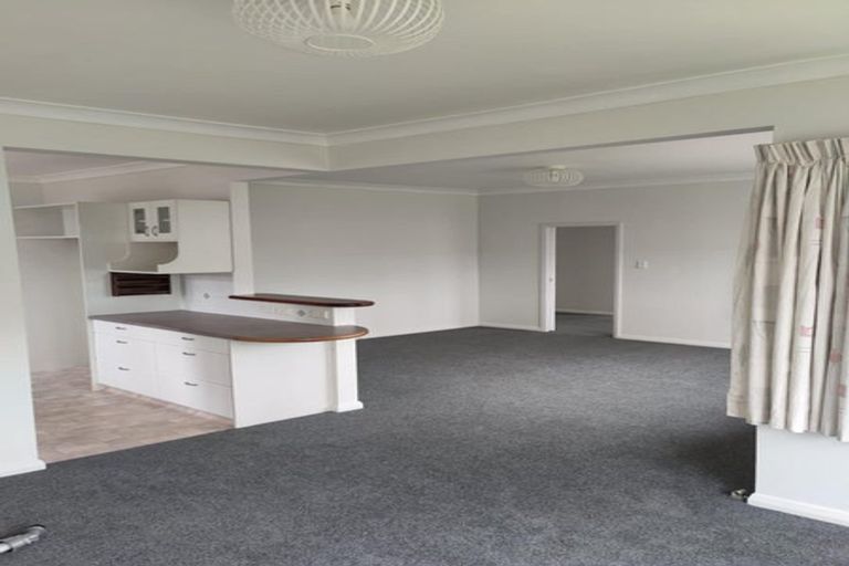 Photo of property in 2 Paisley Street, Levin, 5510