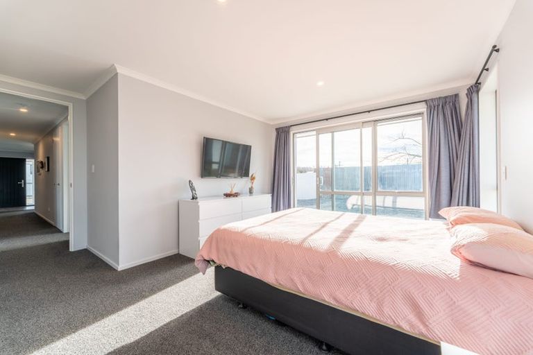 Photo of property in 16 Thomas Street, West End, Timaru, 7910