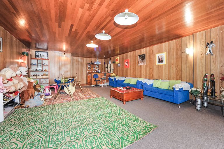 Photo of property in 146 White Swan Road, Mount Roskill, Auckland, 1041