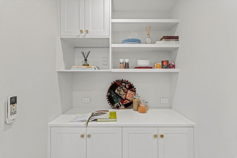 Photo of property in 87 Cashmere Road, Cashmere, Christchurch, 8022