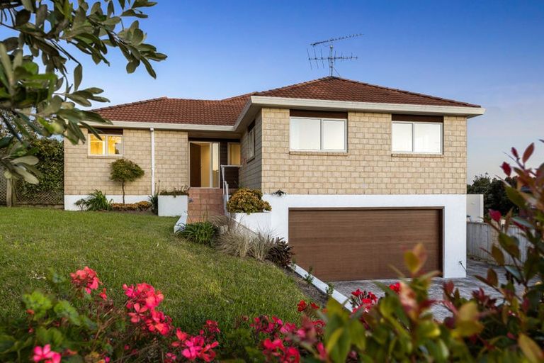 Photo of property in 20 Ascot Way, Orewa, 0931