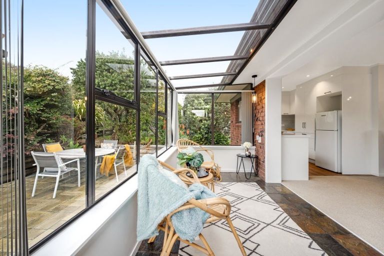 Photo of property in 2/29 Rapallo Place, Farm Cove, Auckland, 2012