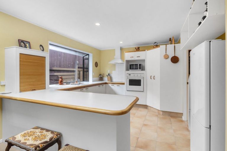 Photo of property in 27 Avon Street, Island Bay, Wellington, 6023