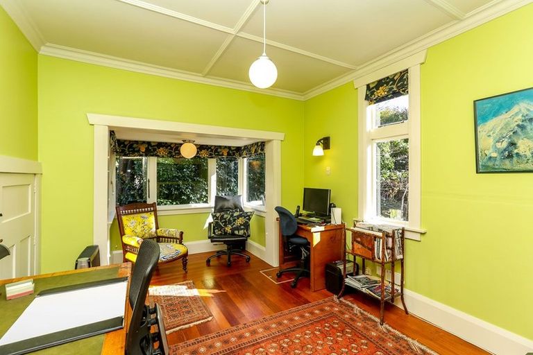 Photo of property in 45 Wallace Place, Westown, New Plymouth, 4310