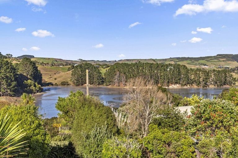 Photo of property in 23 Main Road, Raglan, 3225