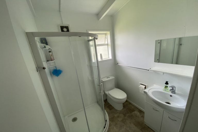 Photo of property in 11a Norana Road, Maoribank, Upper Hutt, 5018