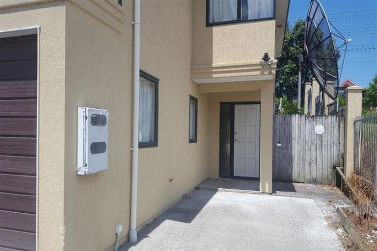 Photo of property in 26/8 Margan Avenue, New Lynn, Auckland, 0600