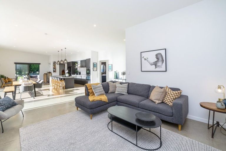 Photo of property in 1 Matai Grove, Greytown, 5712