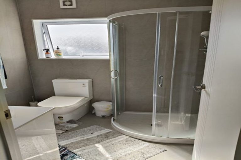 Photo of property in 1/101a Clevedon Road, Papakura, 2110