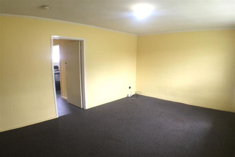 Photo of property in 3/76 Portage Road, New Lynn, Auckland, 0600