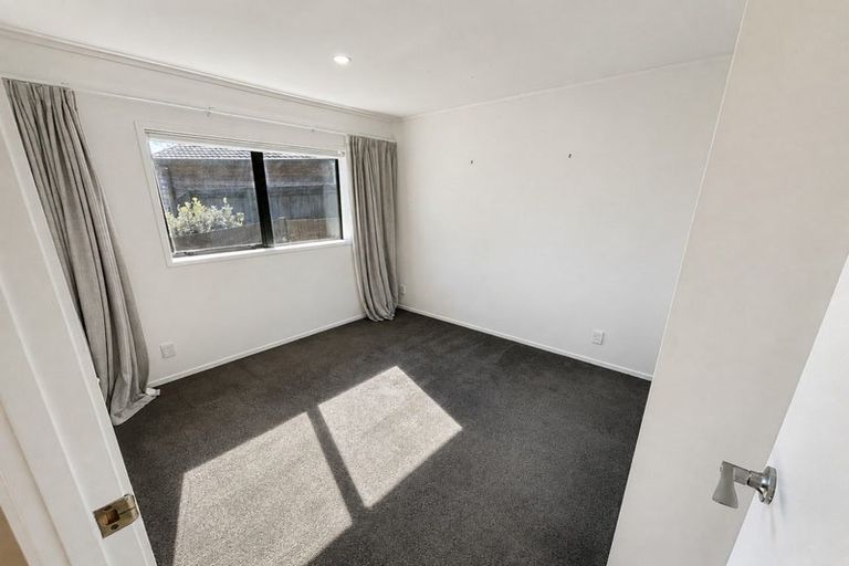 Photo of property in 26 Fratley Avenue, Farm Cove, Auckland, 2012