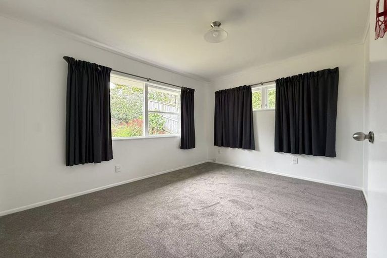 Photo of property in 74 Marlborough Avenue, Glenfield, Auckland, 0629