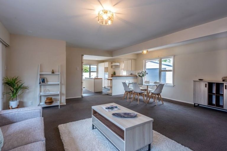 Photo of property in 147 Wairakei Road, Bryndwr, Christchurch, 8053