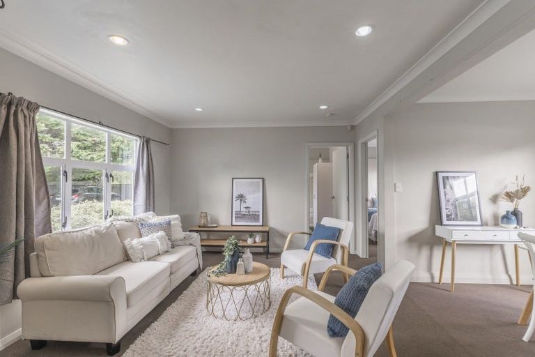 Photo of property in 84 Amohia Street, Paraparaumu, 5032