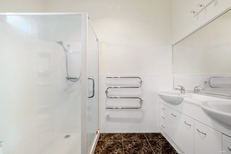 Photo of property in 235 Victoria Street West, Pukekohe, 2120