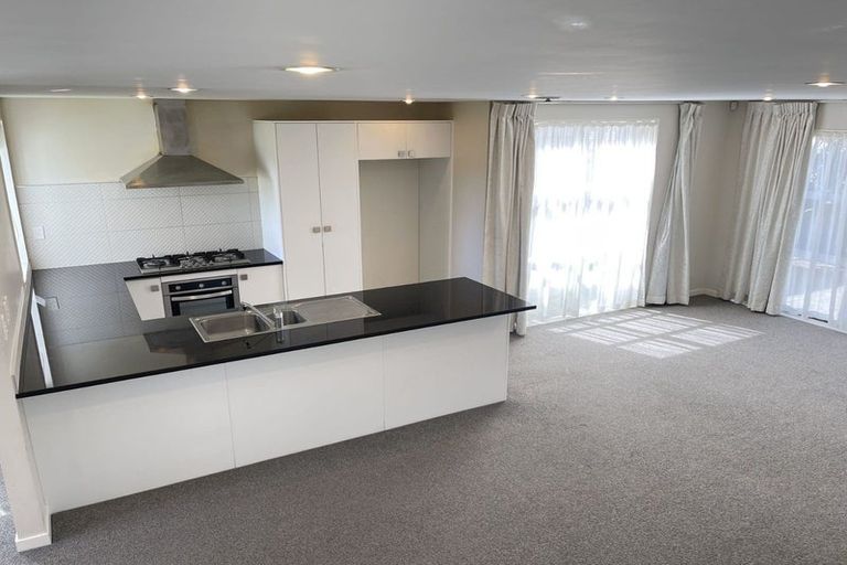 Photo of property in 19 Popokatea Drive, Takanini, 2112