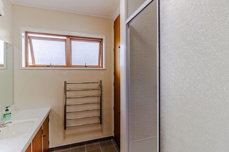 Photo of property in 3 Dolbel Street, Taradale, Napier, 4112