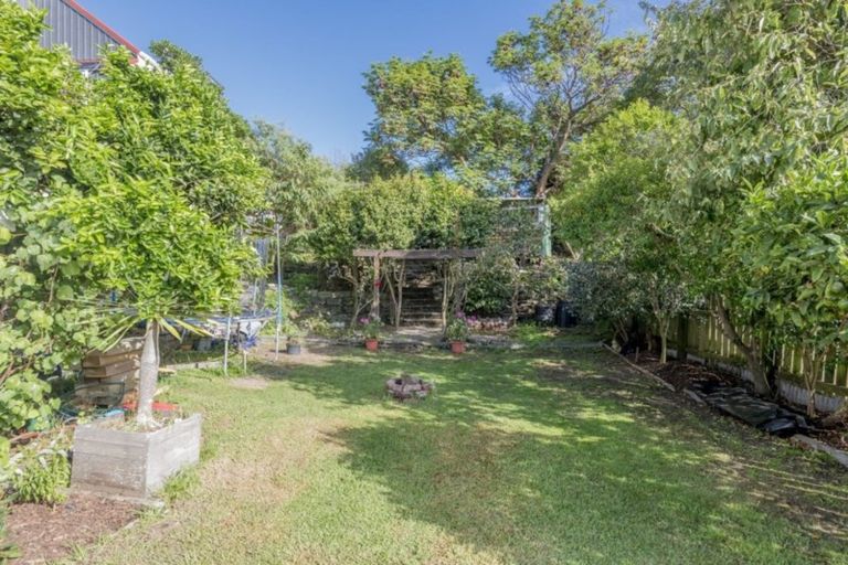 Photo of property in 153 Wellington Road, Paekakariki, 5034