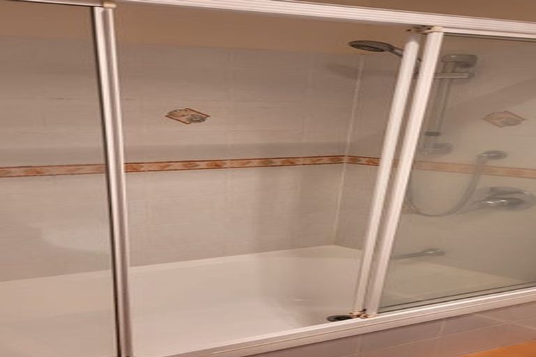 Photo of property in 3b Charlenne Close, Ranui, Auckland, 0612