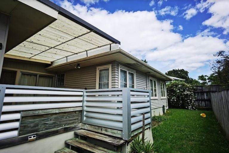 Photo of property in 266c Birkdale Road, Birkdale, Auckland, 0626
