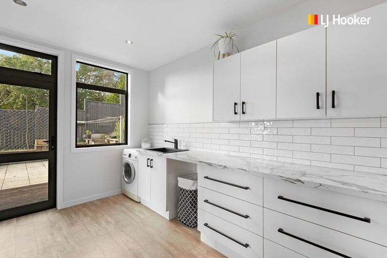 Photo of property in 23 Nore Street, Waihola, Milton, 9073