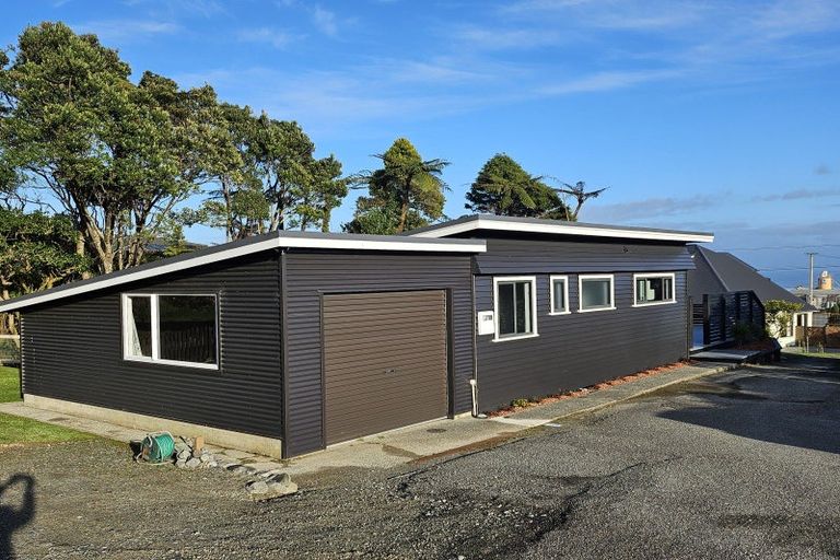 Photo of property in 125 Main South Road, Karoro, Greymouth, 7805