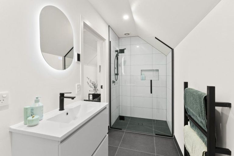 Photo of property in 43 Spur Ridge Rise, Jacks Point, 9371