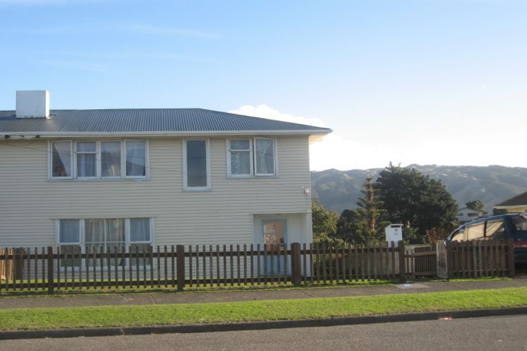 Photo of property in 54-56 Hereford Street, Cannons Creek, Porirua, 5024