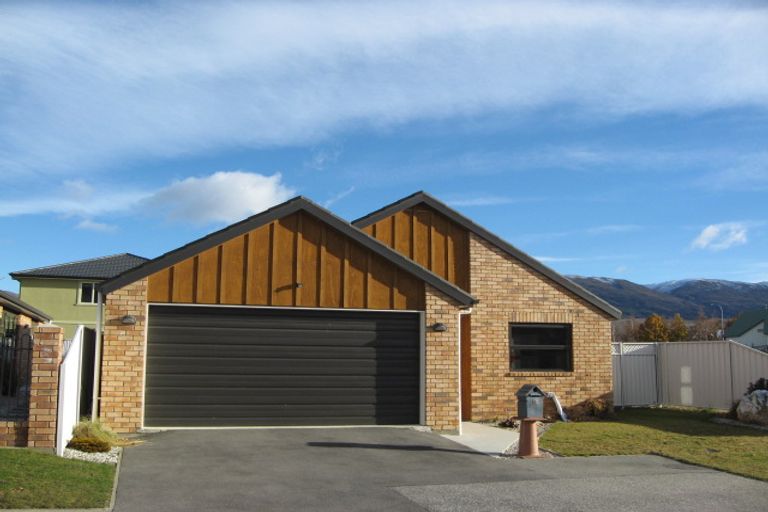 Photo of property in 12 Mead Avenue, Cromwell, 9310