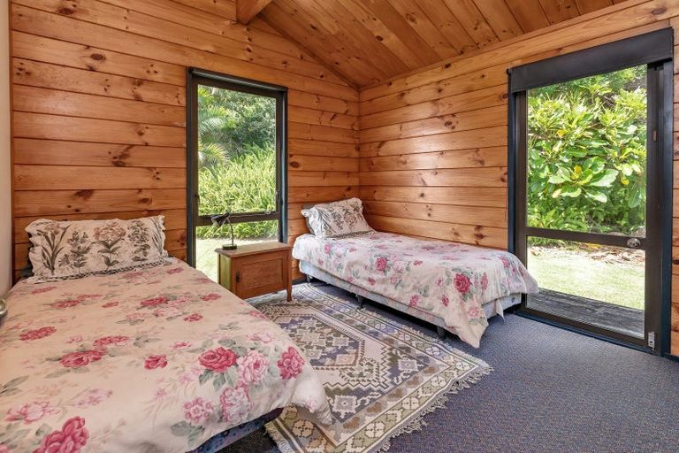 Photo of property in 121 Ohawini Road, Oakura, Hikurangi, 0184