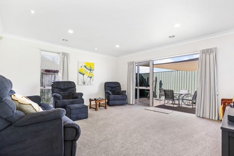 Photo of property in 33 Hastings Place, Hamilton Lake, Hamilton, 3204