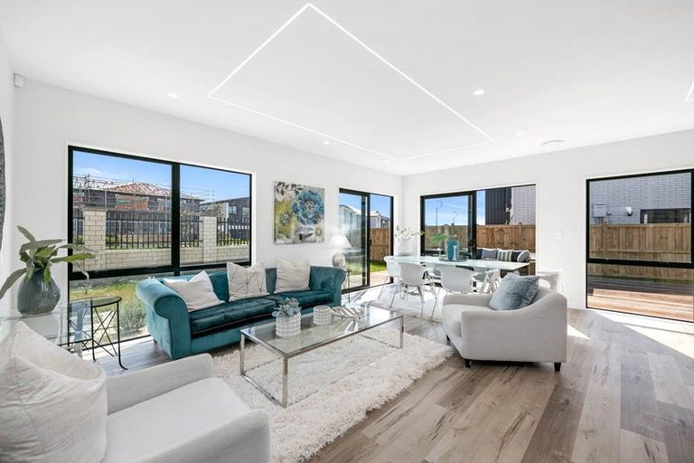 Photo of property in 15 Drumaness Road, Flat Bush, Auckland, 2019