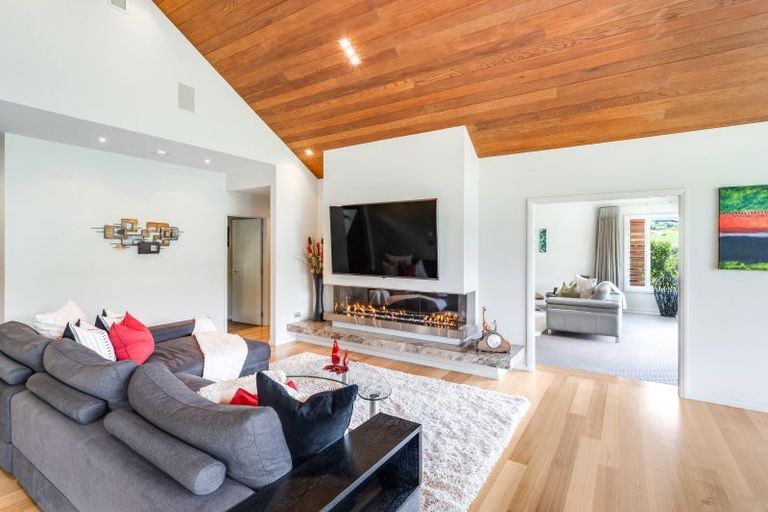 Photo of property in 17 Pearson Road, Whitford, 2571