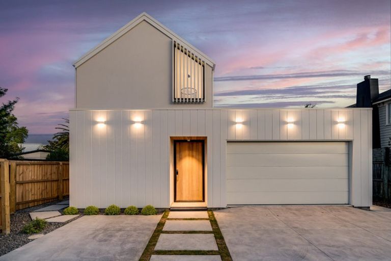 Photo of property in 146a Straven Road, Fendalton, Christchurch, 8014