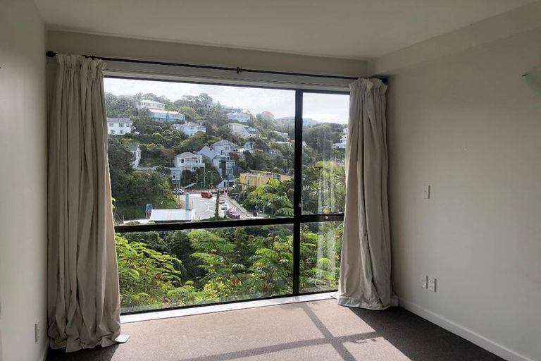 Photo of property in 44a Fairview Crescent, Kelburn, Wellington, 6012