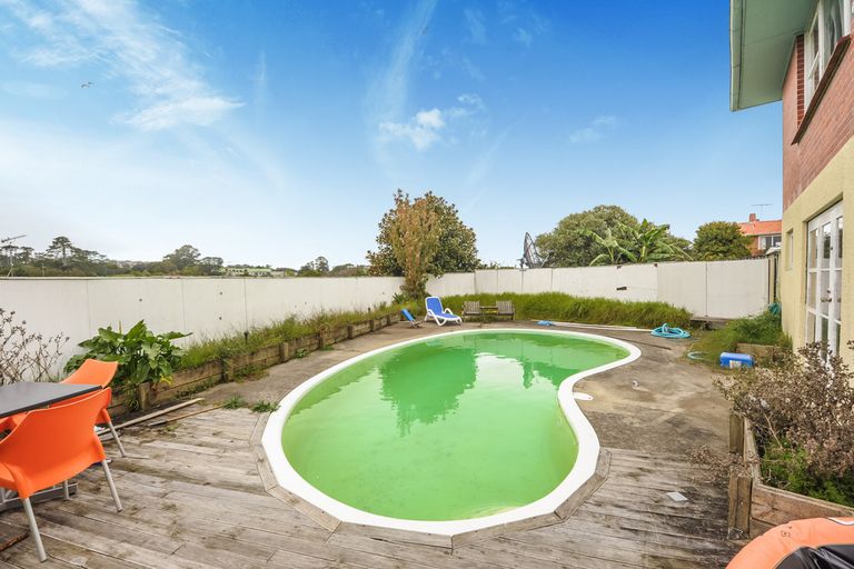 Photo of property in 146 White Swan Road, Mount Roskill, Auckland, 1041