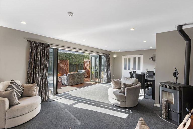 Photo of property in 39 O'connor Place, Burnside, Christchurch, 8053