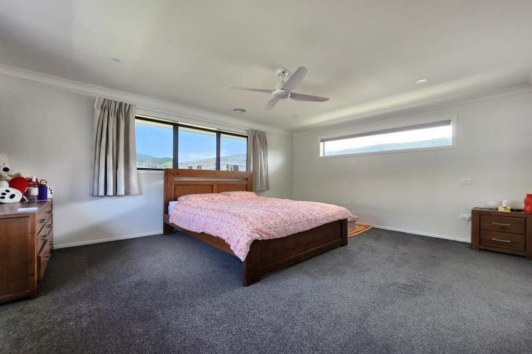 Photo of property in 126 Melksham Drive, Churton Park, Wellington, 6037