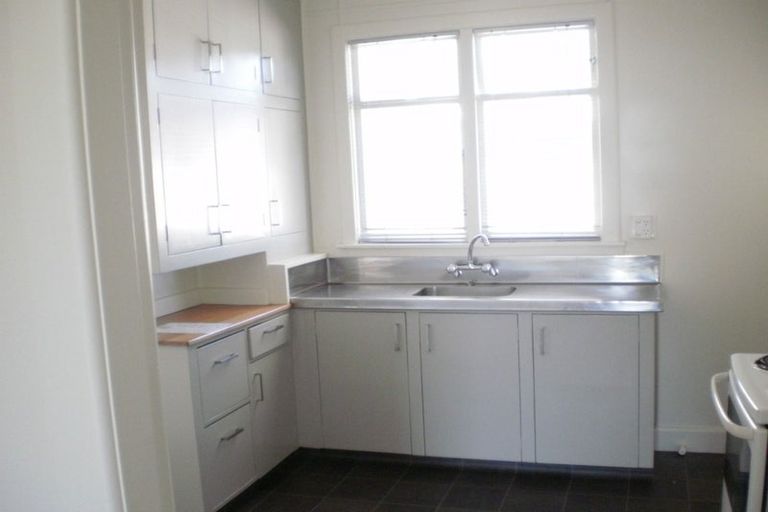 Photo of property in 11 Anzac Avenue, Onekawa, Napier, 4110