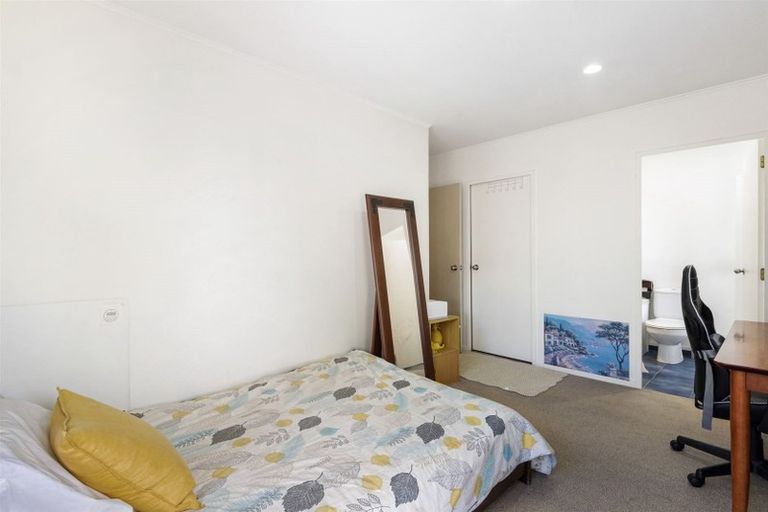 Photo of property in 620/12 Northcross Drive, Oteha, Auckland, 0632
