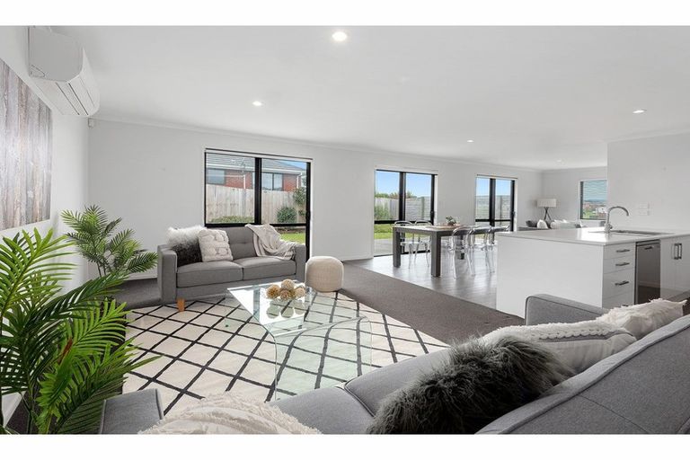 Photo of property in 25 Lake Drive, Tikipunga, Whangarei, 0112