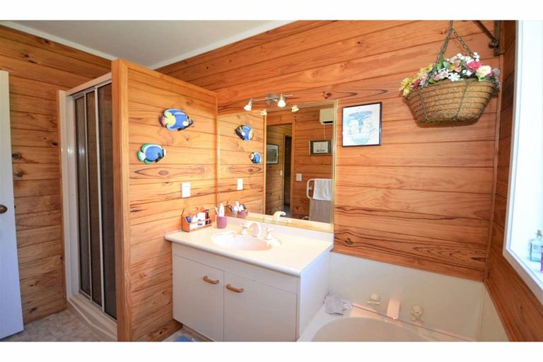 Photo of property in 201 Rangitane Road, Kerikeri, 0294