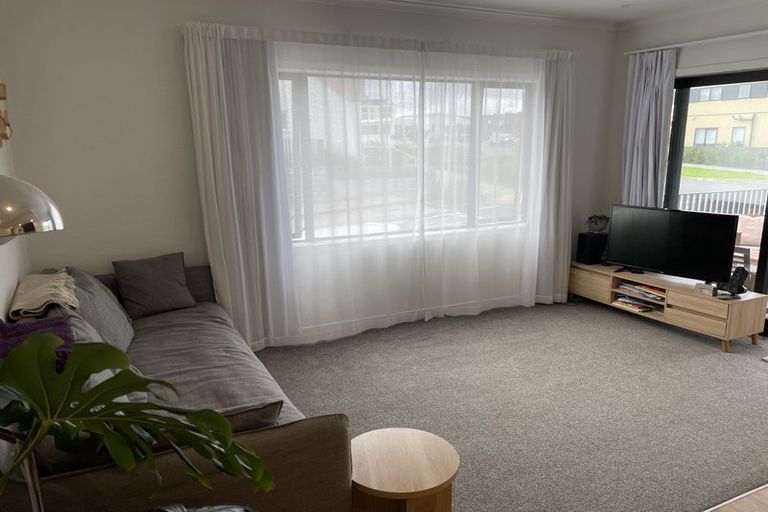 Photo of property in 9/194 Buckley Avenue, Hobsonville, Auckland, 0616